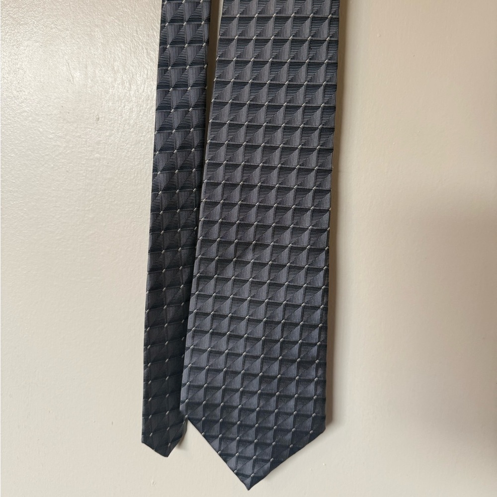 100% Silk Claiborne Charcoal Geometric Tie